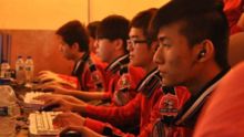 玩俄罗斯方块游戏机的手机版的人(你玩的时候会有什么感觉)